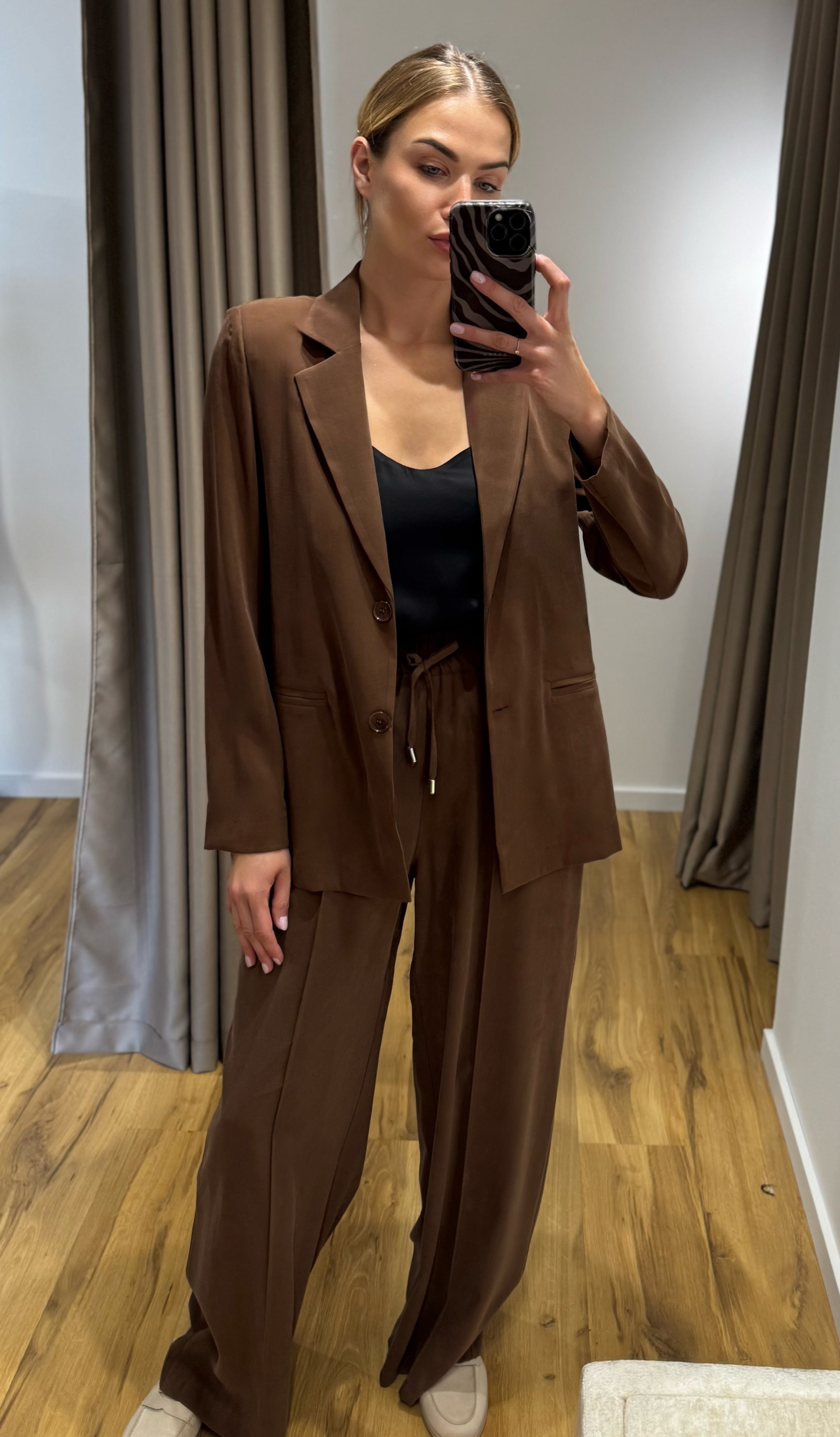 2 daliu kostiumėlis CASUAL