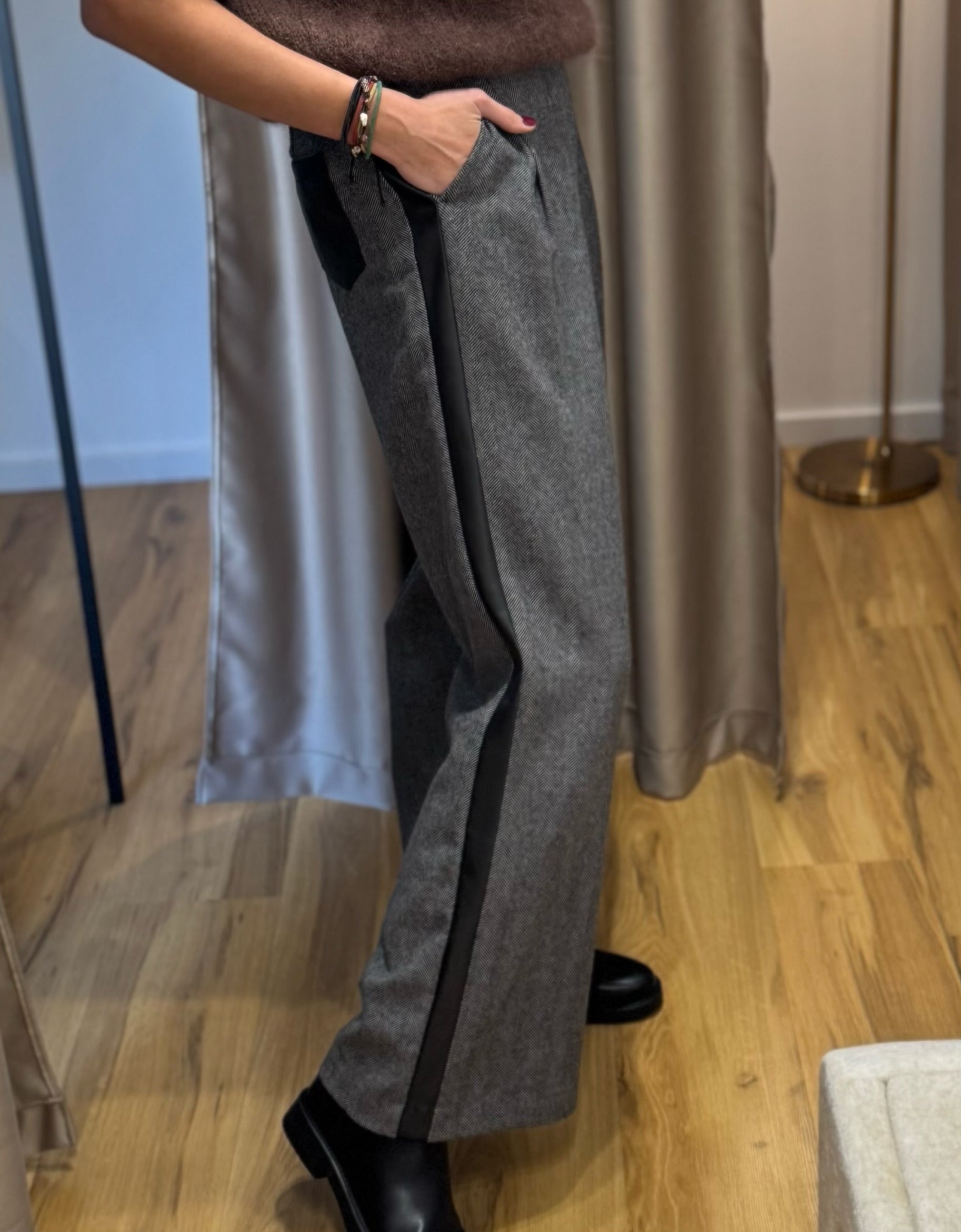 Klasikinės kelnės su 50% vilna