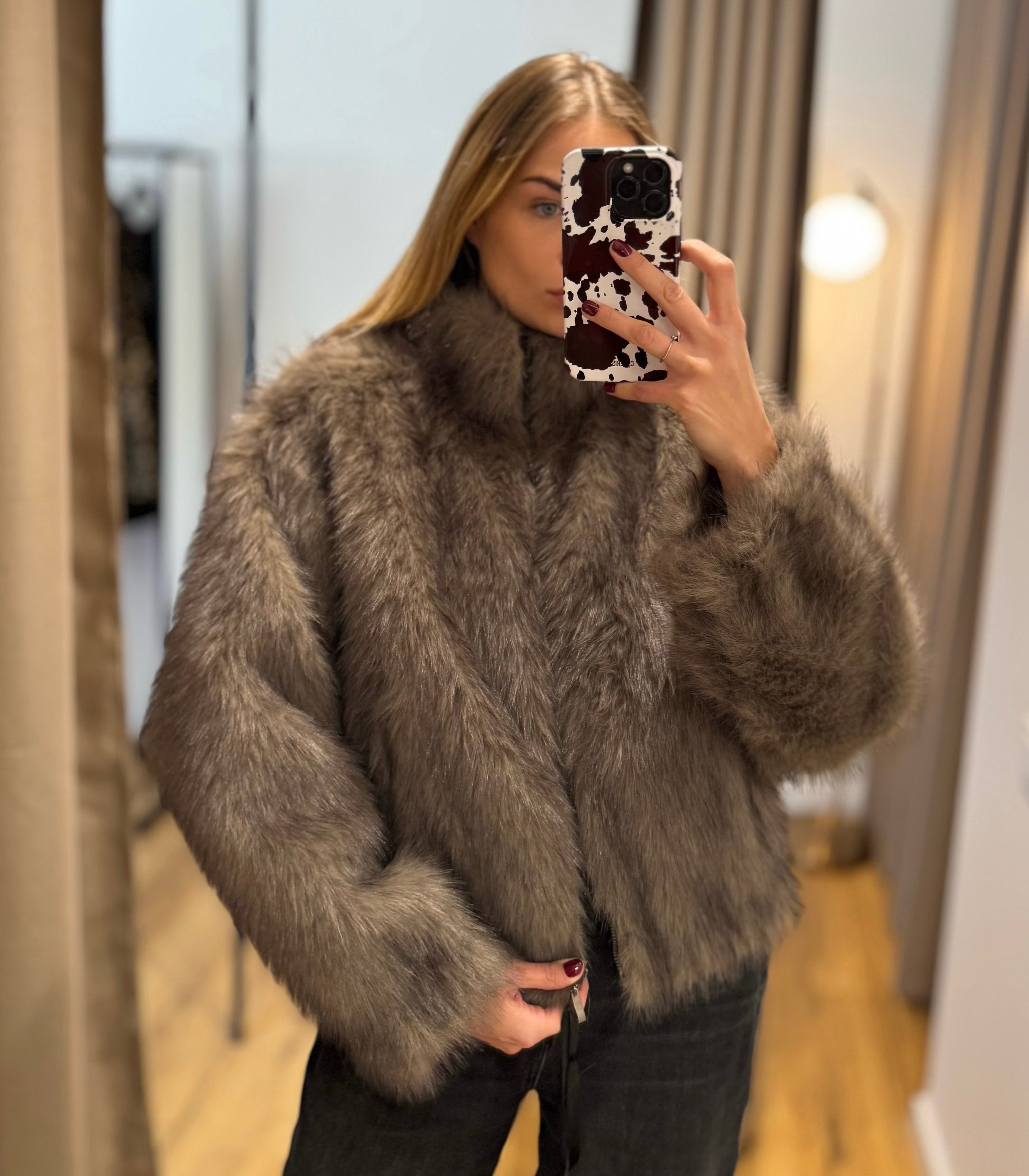 Kailinukai|Striukė MESH